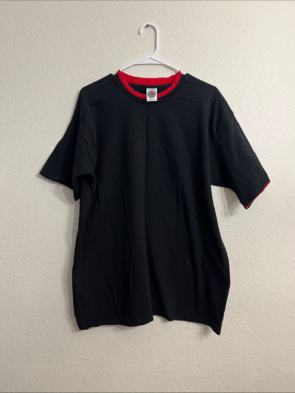 VINTAGE STREETWEAR! munsingwear double lined crewneck Tee